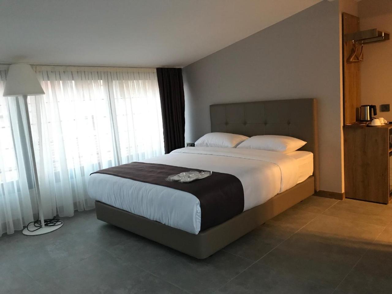 Jurnal Hotel Istanboel